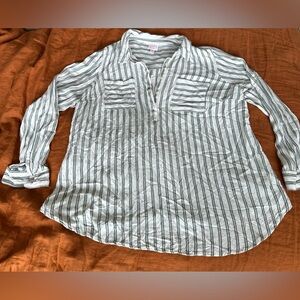 Maternity white and green pinstripe half button up top.